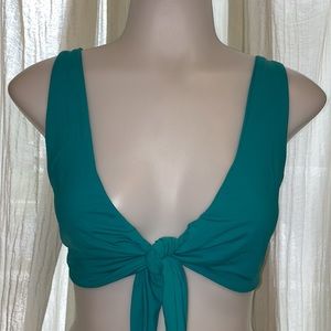 *BRAND NEW* 437 “The Kenzie” swim top